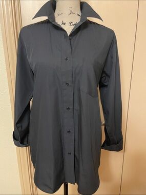 Foxcroft Wrinkle Free Lightweight Button-Down Black Shirt Women’s Size 6